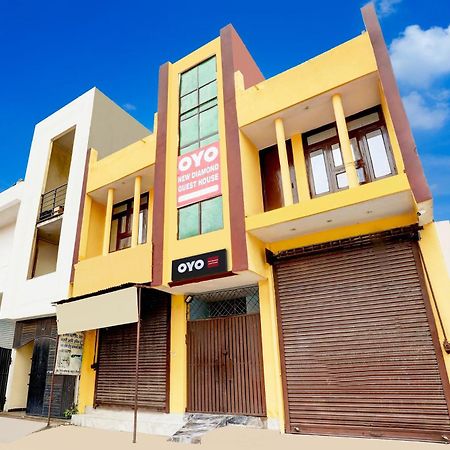 Spot On New Diamond Guest House Rudrapur Bagian luar foto
