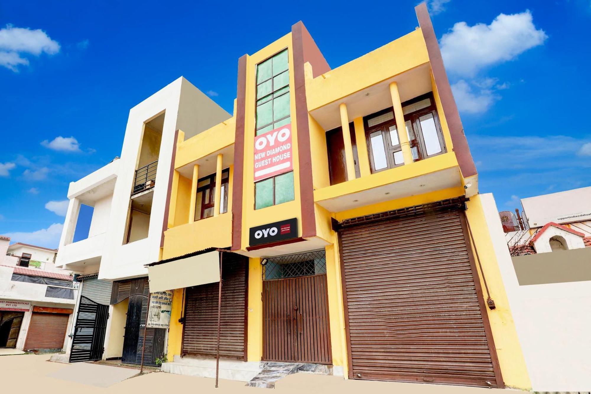 Spot On New Diamond Guest House Rudrapur Bagian luar foto